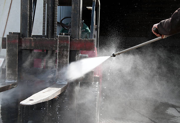 Best Roof Power Washing Services  in Wellsville, OH
